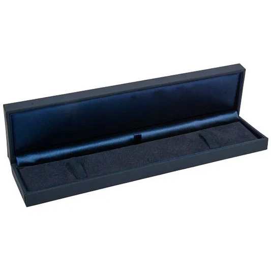 Armbandetui 219×55×23 mm aus Kunstleder mit Velours, Innenmaße 43×213×11 mm, Farben Schwarz/Blau/Creme, geöffnet.