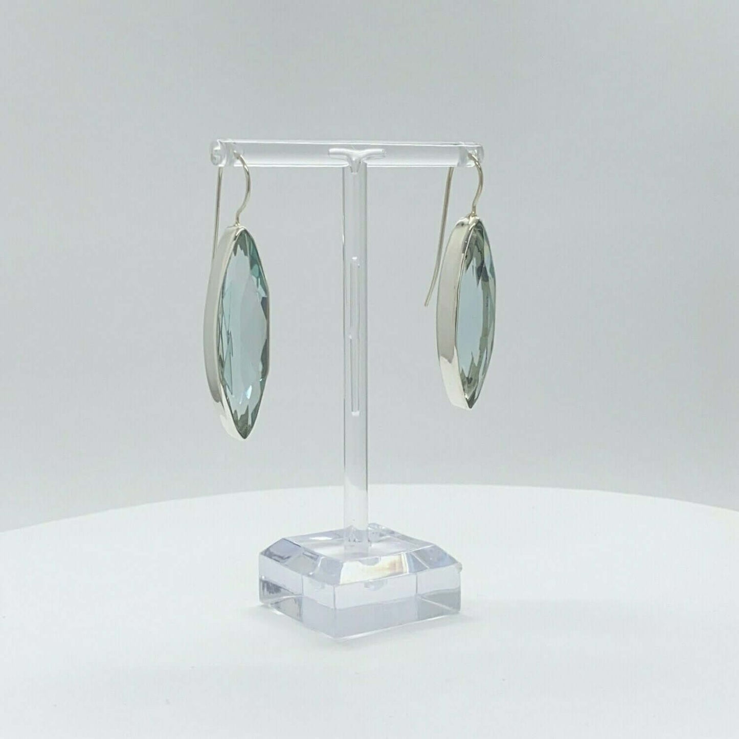 Ohrhänger Obsidian meerblau 1 x 4 cm von Tipico-eigenArt – handgefertigte Eleganz im maritimen Look.