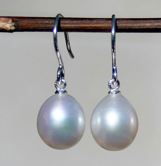 Ohrringe mit grauer Süßwasserperle 8x11,5 mm - Perla d'Oro