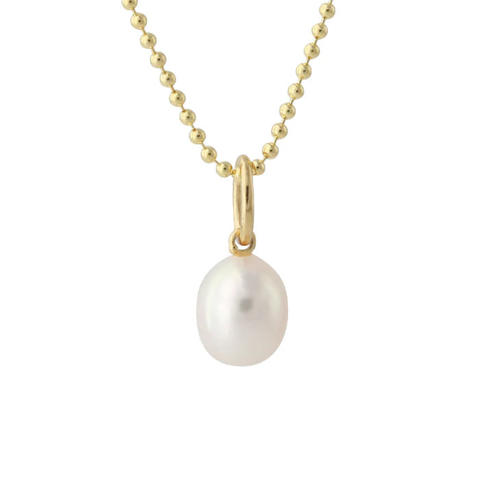 18ct vergoldeter Silberanhänger mit Süßwasserzuchtperle (8x12 mm) an Goldkette.