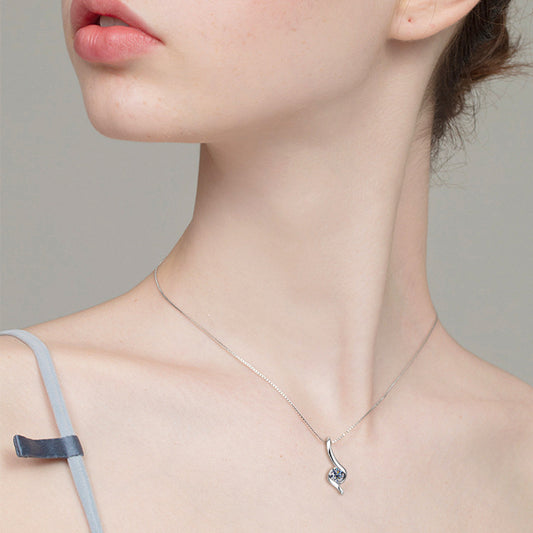 Halskette mit funkelndem Silbernen Zirkonia Tropfen - Perla d'Oro