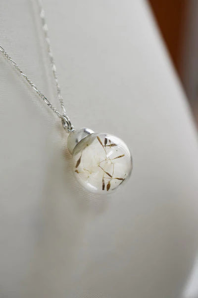 Silberkette mit echten Pusteblumen-Samen von MadamLili, 925 Sterling Silber, 2 cm handgeblasener Glasanhänger