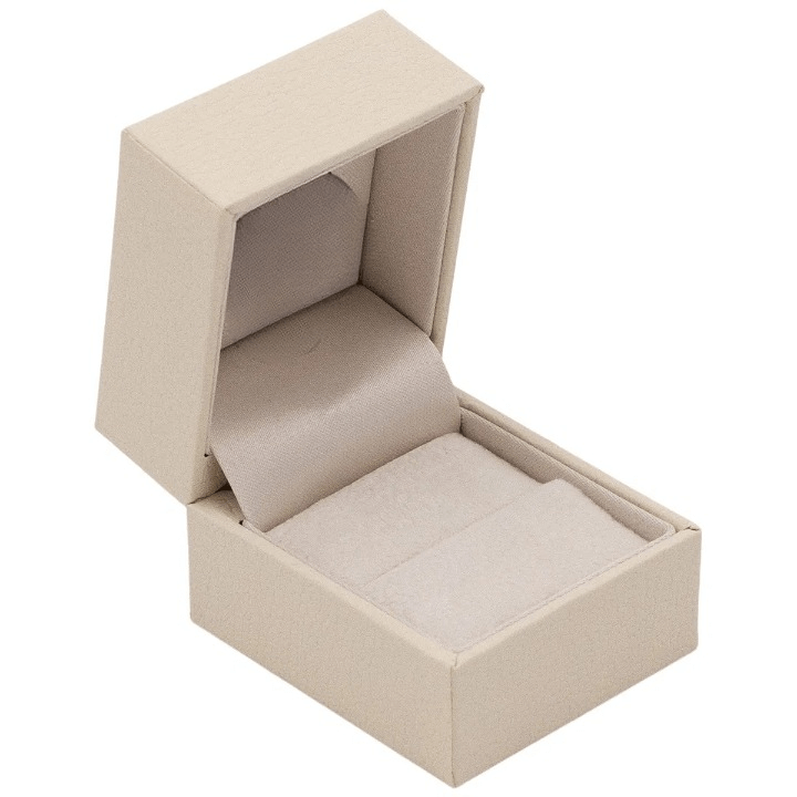 Ringetui Klappbox aus Kunstleder mit Velour-Einsatz, Außen 46×52×43 mm, Innen 41×41×30 mm, ca. 46 g.