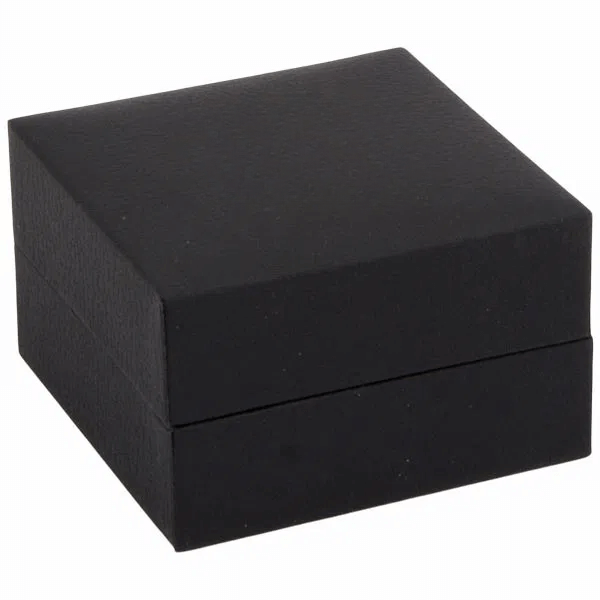 Schwarzes Ohrringe- und Anhängeretui aus Kunstleder mit Velours, Außenmaße 64×64×39 mm, Innenmaße 52×58×29 mm.