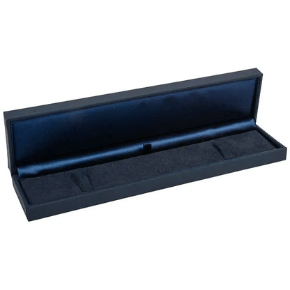 Armbandetui 219×55×23 mm aus Kunstleder mit Velours, Innenmaße 43×213×11 mm, Farben Schwarz/Blau/Creme, geöffnet.