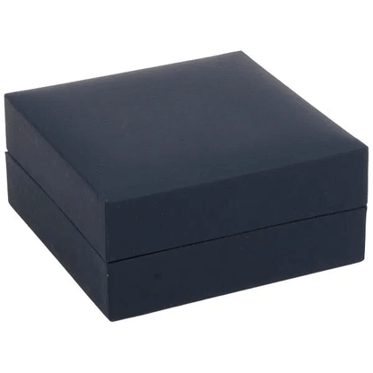 Halskette & Anhängeretui – Luxus Schmuckverpackung, Außen 90 × 90 × 41 mm, Innen Veloureinsatz, schwarzes Kunstleder.