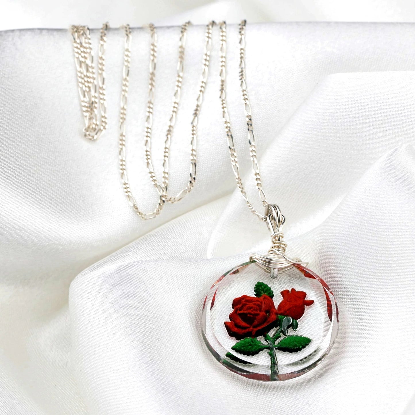 Rose Glas Anhänger mit Kette 925 Silber – MadamLili Silberkette mit roter Rose im Glas