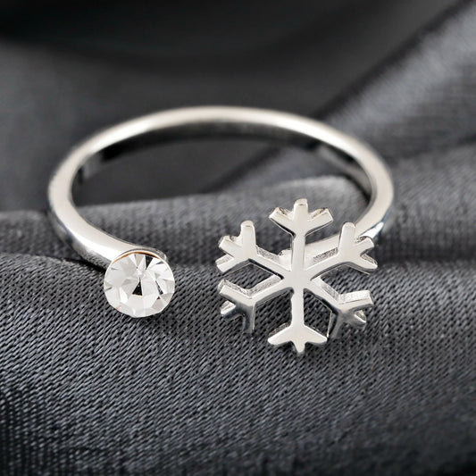Silberring mit Schneeflocken-Design und Zirkonia von MadamLili – 925 Sterling Silber, offener Ring mit Schneeflocke