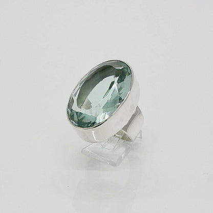 Silberring mit meerblauem Obsidian, ovaler Stein ca. 2 × 3 cm.