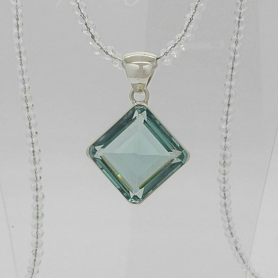 Silberanhänger Obsidian meerblau Quadrat (quer) 2 × 2 cm an Silberkette