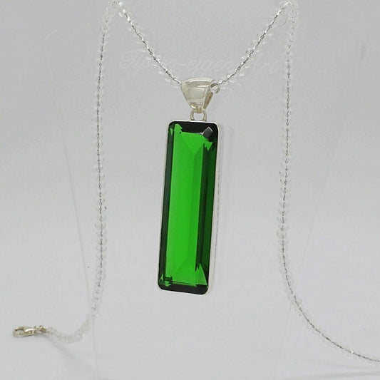 Silver pendant with emerald-green obsidian, rectangular 1.5 × 5 cm, on a silver chain