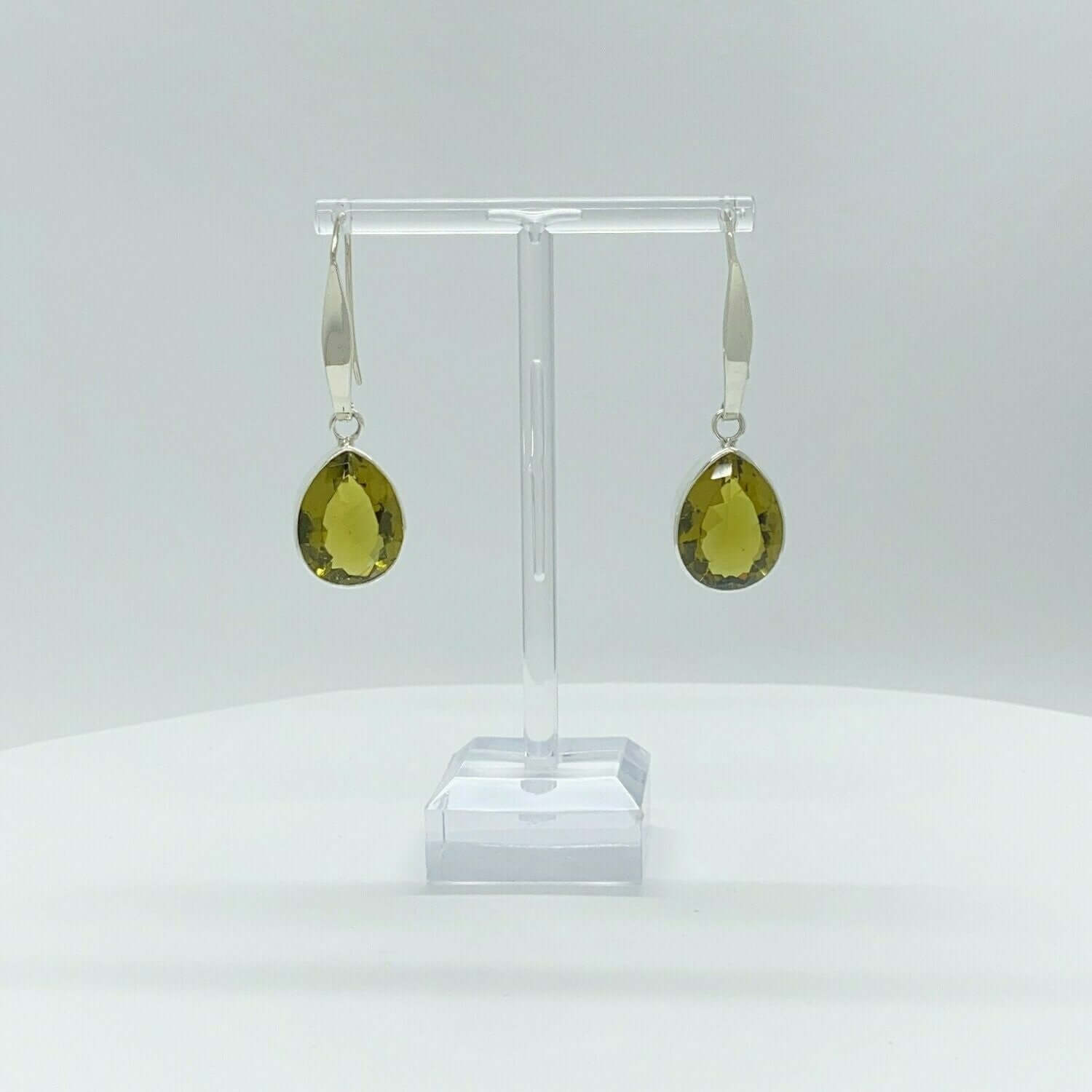 Ohrstecker Obsidian goldbraun Tropfen, 1,5 × 2 cm, Designhaken, massiver 925er Silber