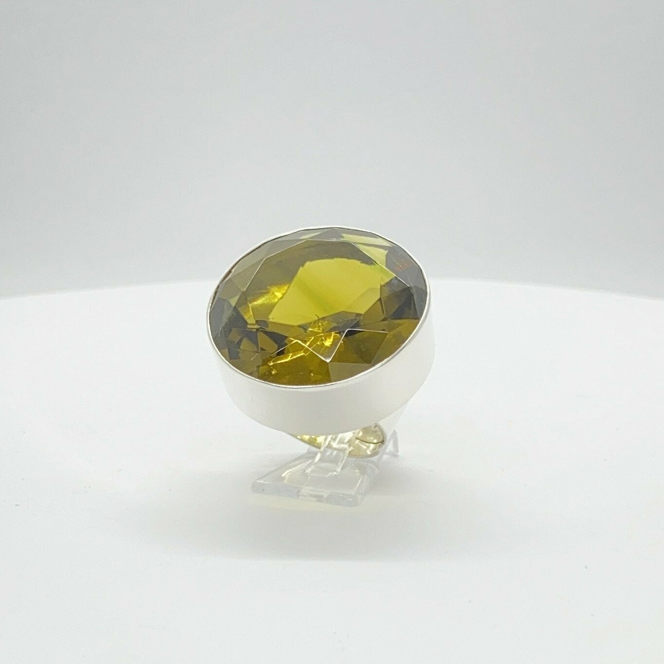 Silberring mit goldbraunem Obsidian, großer runder facettierter Stein Ø ca. 3 cm