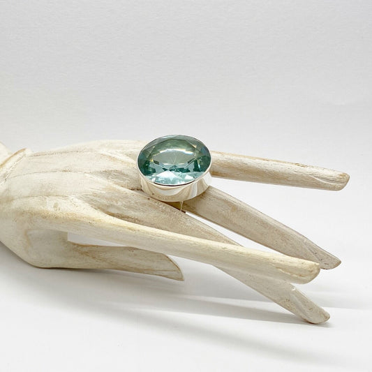 Silberring Obsidian meerblau Rund 3 cm von Tipico-eigenArt, handgefertigt und mit intensivem meerblauem Obsidian.