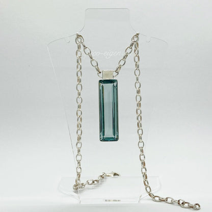 Silberanhänger Obsidian-meerblau, rechteckig 1,5 × 5 cm an Silberkette