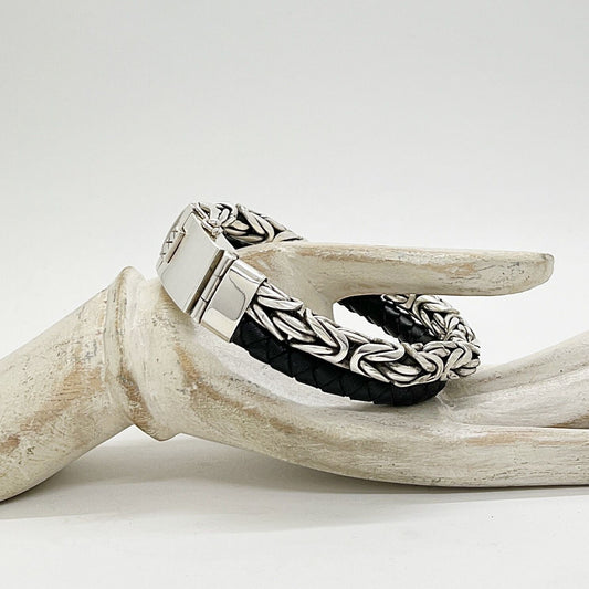 Armband 925 Silber & Leder Dualis von Tipico-eigenArt, geflochtenes Leder mit Silberschließe, maskuline Raffinesse