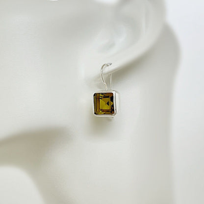 Ohrhänger Obsidian goldbraun Quadrat 1 × 1 cm in silbernem Rahmen mit Haken