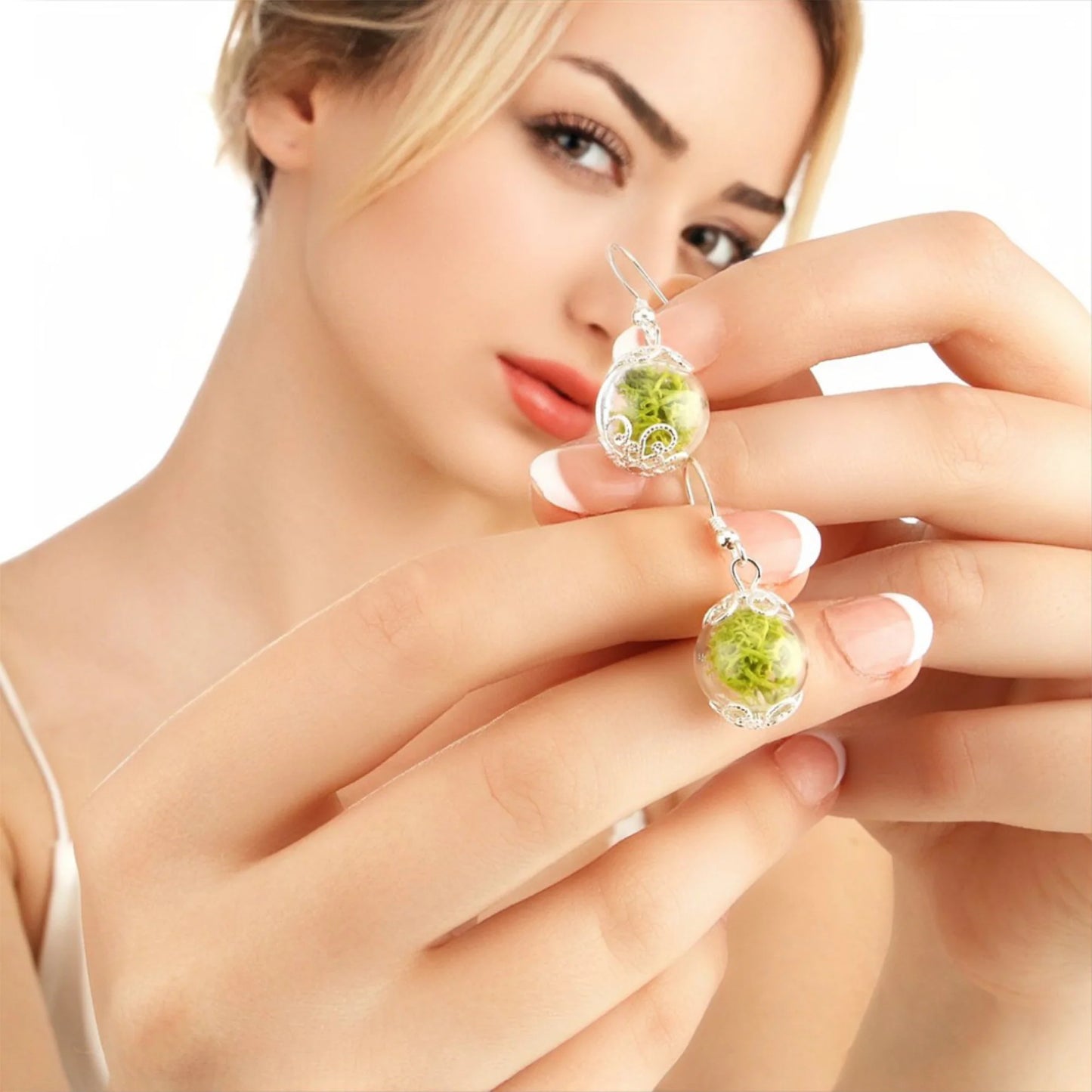Ohrringe mit echtem Moos aus 925er Silber in mundgeblasener Glaskugel