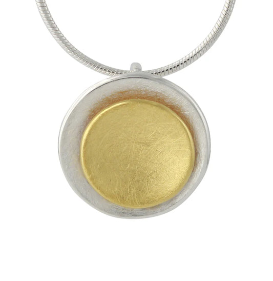 Silberanhänger Solea Argento mit 18ct vergoldeter Mittelplatte, zweifarbiges Design und matt strukturierte Oberfläche