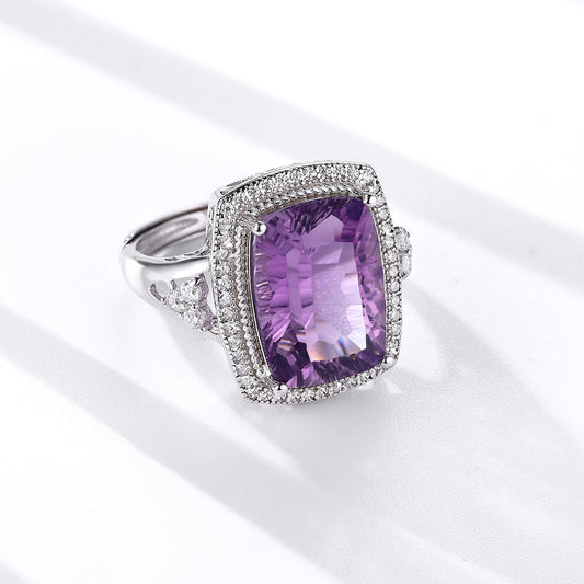 Amethystring aus Silber mit modernem Millennium Schliff