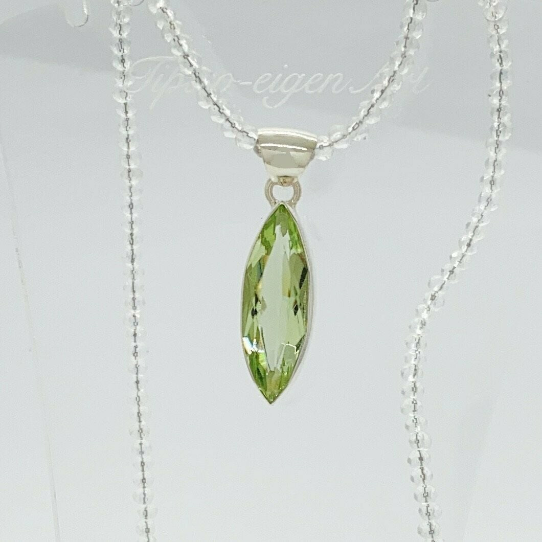 Anhänger Obsidian lichtgrün Navette – 1 x 3 cm, marquise-förmiger Stein in Silberfassung