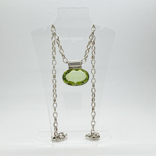 Anhänger Obsidian lichtgrün oval quer 2×3 cm an silberner Kette