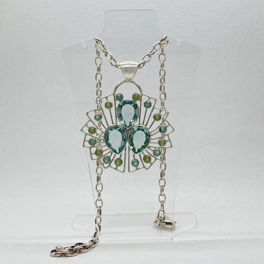 Anhänger Obsidian meerblau und lichtgrün Sea Rose – filigraner Silberschmuck mit facettierten grün-blauen Steinen