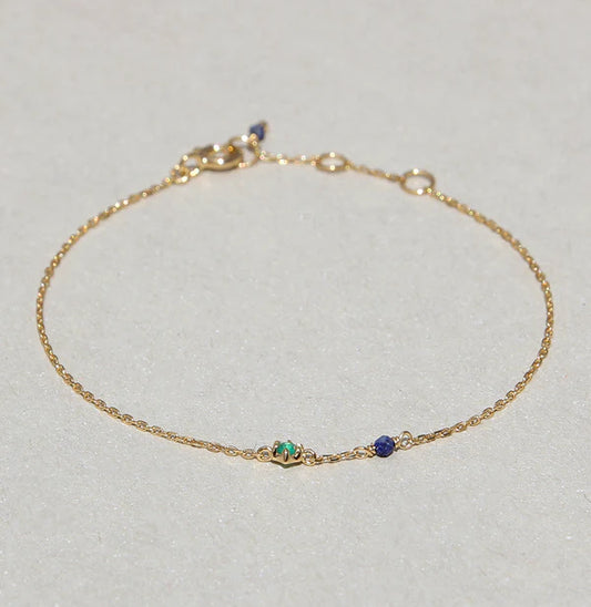 Vergoldetes Silberarmband mit tiefblauem Lapis und grünem Onyx, handgefertigt.