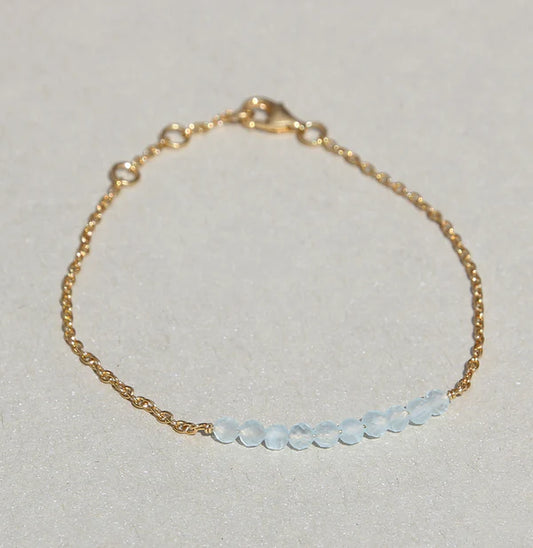 Vergoldetes Silberarmband mit Aqua Chalcedon, 18ct Gelbgold veredelt, 3,5 mm Chalcedon-Perlen