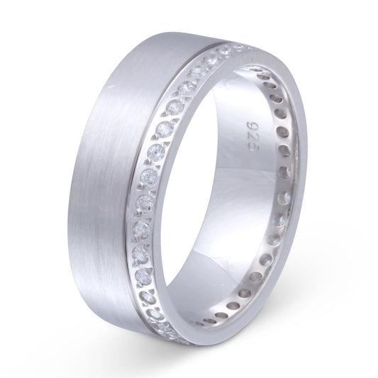 Damenring Amaris – Perla d’Oro aus 925 Sterling Silber mit Zirkonia-Besatz, flaches elegantes Banddesign.