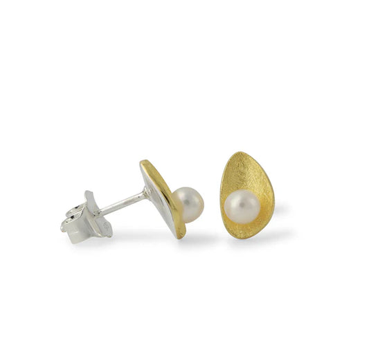 Silberohrstecker vergoldet mit 4,5-mm-Süßwasserperle, Lunaris Campur.