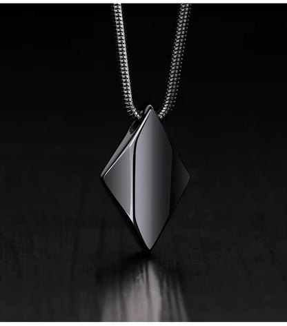 Edelstahlkette Titan Noir Black mit Wolfram Anhänger - Perla d'Oro