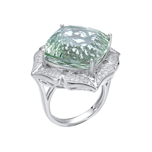 Exquisiter Grüner Amethyst-Ring aus 925er Silber, gefertigt mit einem großen, natürlichen Amethyst und edlen Akzenten. Perla d'Oro