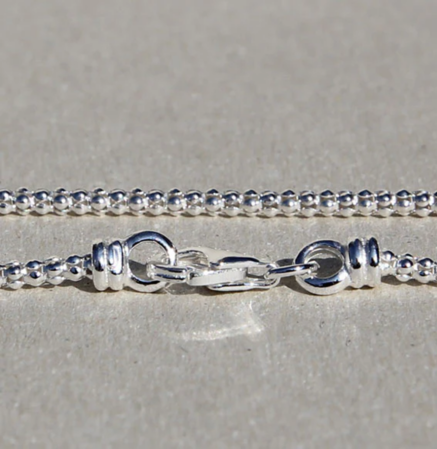 Halskette ORIA, 925 Silber – klare Kugelkette, gleichmäßige Struktur, zeitlose Unisex-Eleganz