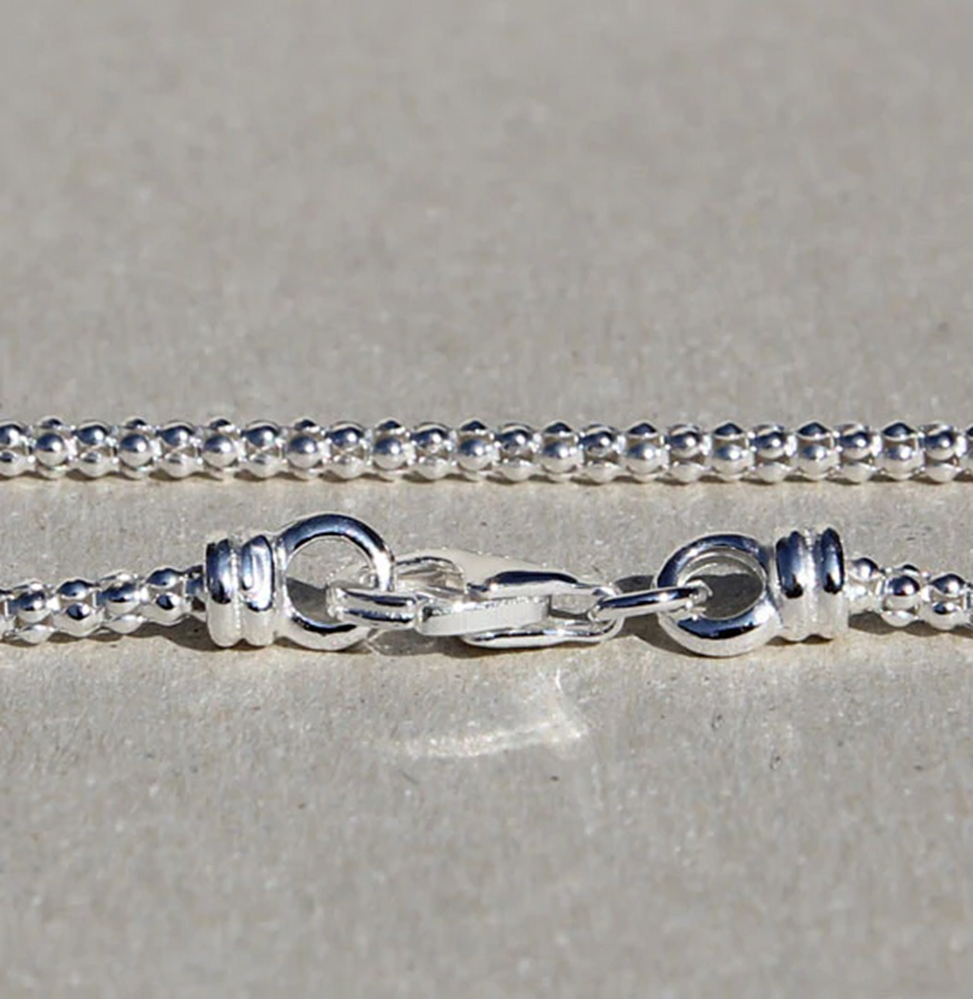 Halskette ORIA, 925 Silber – klare Kugelkette, gleichmäßige Struktur, zeitlose Unisex-Eleganz