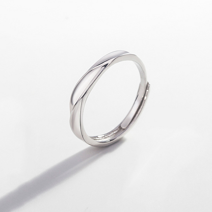 Lovers' ring made of S925 sterling silver with adjustable opening