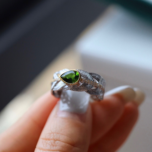 Diopside Ring aus 925er Sterlingsilber mit offenem Design - Perla d'Oro #