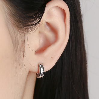 Creolen aus 925 Silber mit Zirkonia im Sternen-Design - Perla d'Oro