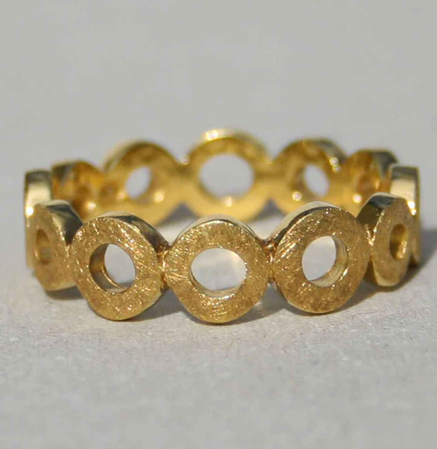 Silberring Donut single aus 925er Sterlingsilber, 18ct Gelbvergoldet, modernes Donut-Design