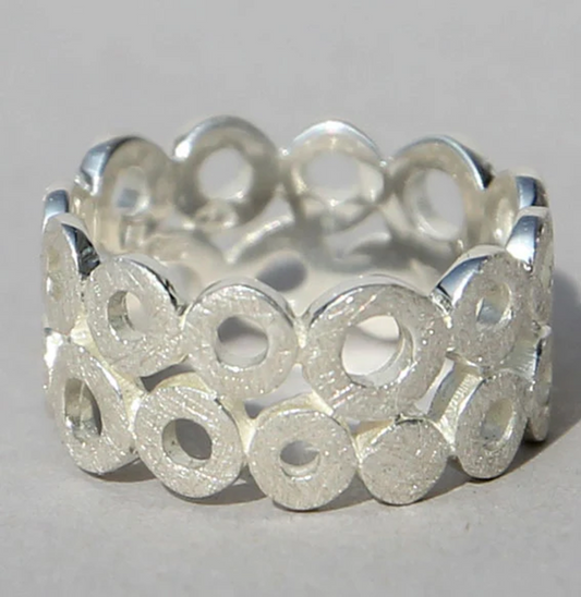 Silberring Donut double aus 925er Sterlingsilber mit doppeltem Donut-Element und modernem Design