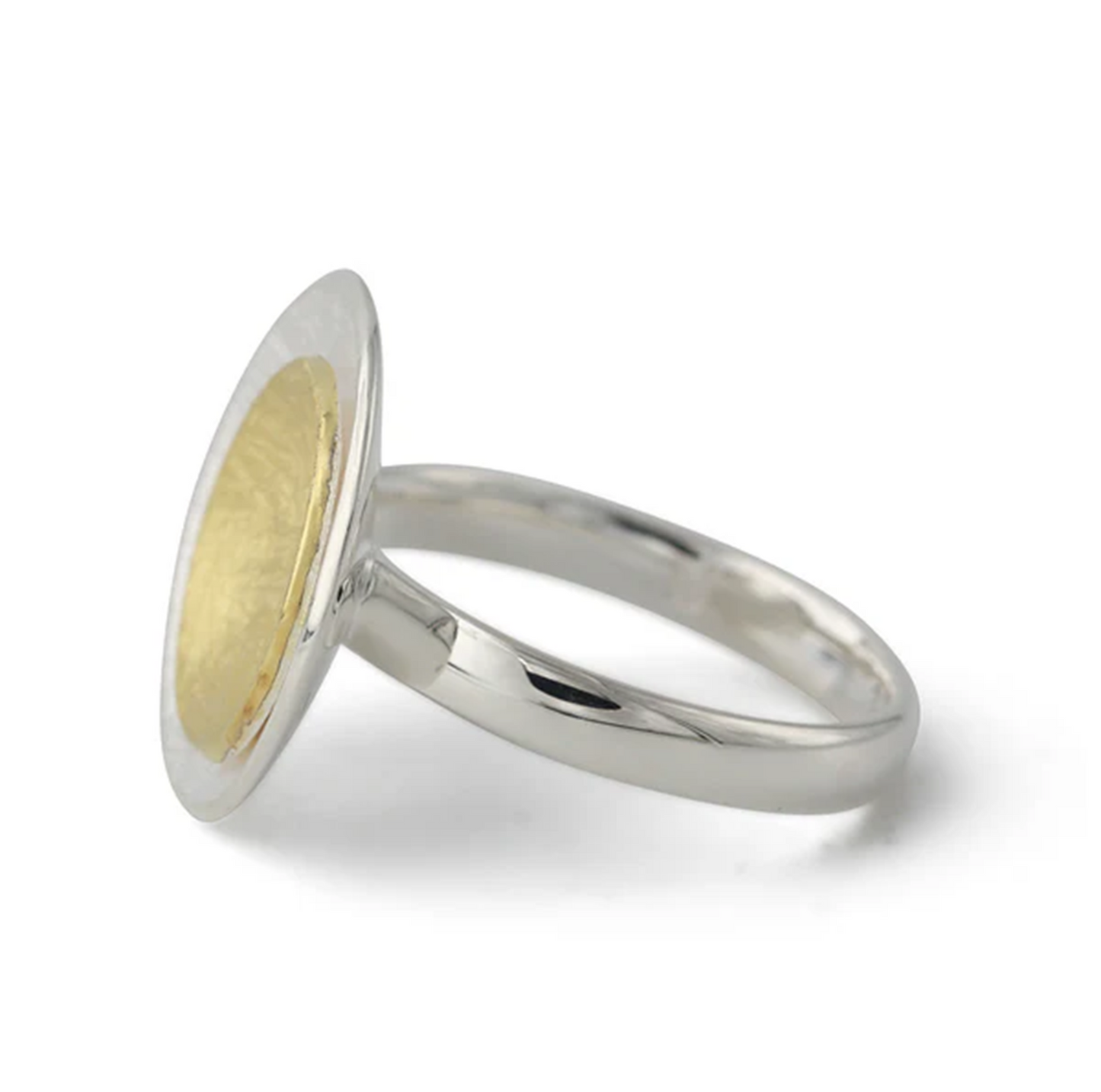 Silberring Solea Argento mit zentralem 18ct vergoldeten Kreis auf mattierter Silberfassung