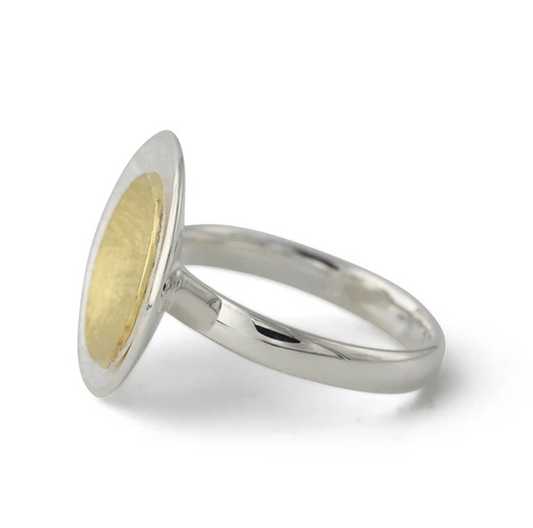 Silberring Solea Argento mit zentralem 18ct vergoldeten Kreis auf mattierter Silberfassung
