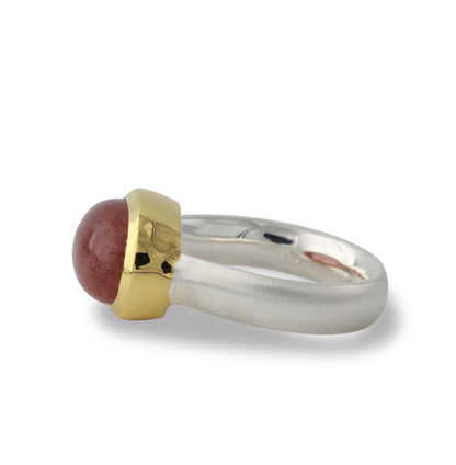 Silberring "Icur" mit 14x10mm Erdbeerquarz, 18ct vergoldet - Perla d'Oro