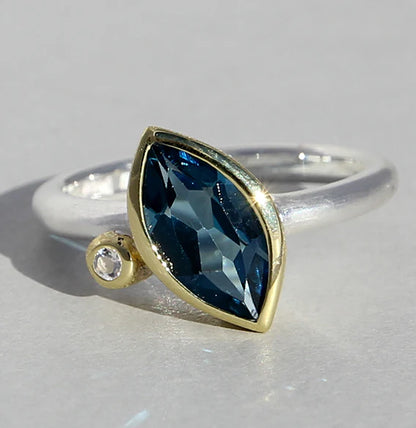 Silberring vergoldet mit London Topas und Bergkristall - Perla d'Oro