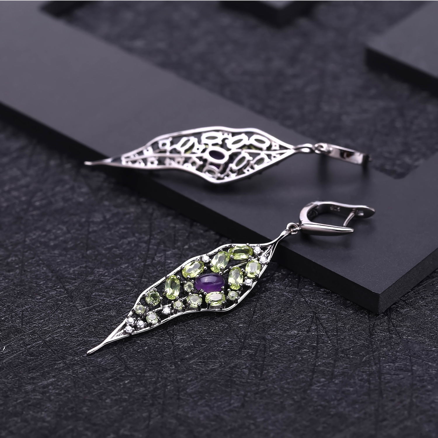 Vintage Tropfenohrringe mit Amethyst und Peridot aus Sterlingsilber - Perla d'Oro #