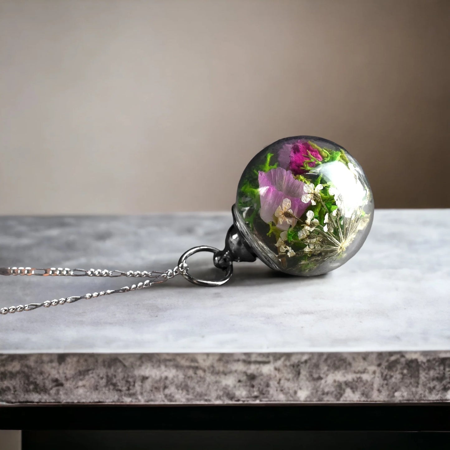 Silberkette mit Duftglöckchen, Moos aus 925 Sterling Silber, ideal für florale Akzente - MadamLili.