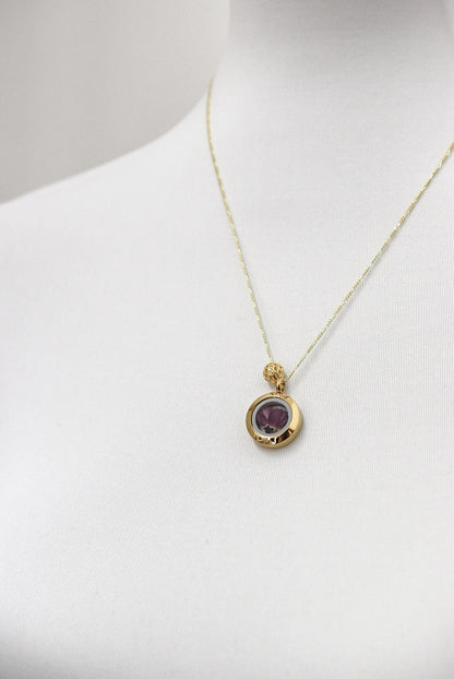 MadamLili Silberkette vergoldet mit Japanische Kirschblüte Medaillon – echtes Kirschblüten-Glas.