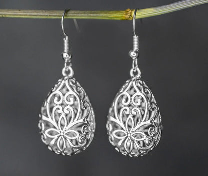 Ethnische Folklore Ohrhänger aus 925er Silber – MadamLili filigrane silberne Tropfen-Ohrringe mit Blütenmuster