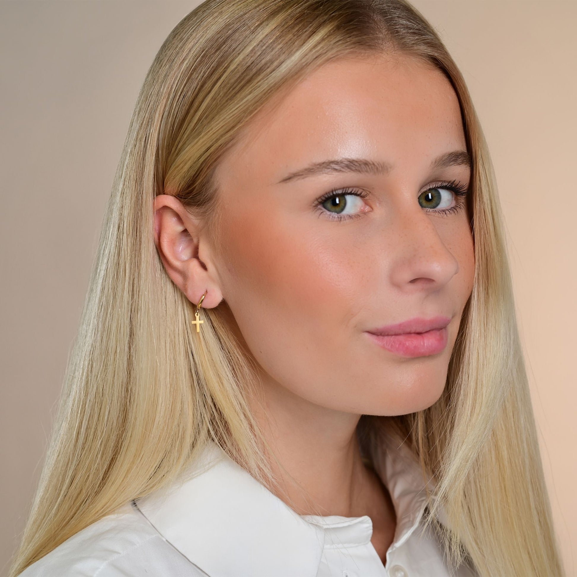 Edelstahl Creolen mit Kreuzanhänger - Perla d'Oro