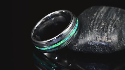 Unisex-Ring aus Wolfram mit Opal und Abalone Muschel